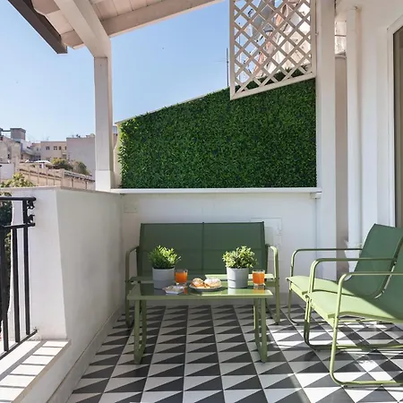 Archimedes Luxury With Terrace Daire