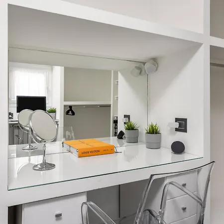 Archimedes Luxury With Terrace Daire *